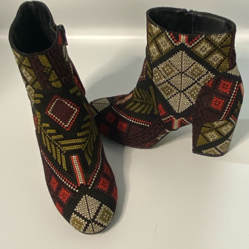 Rampage Native Inspired Stitched Patterned Ankle … - image 4